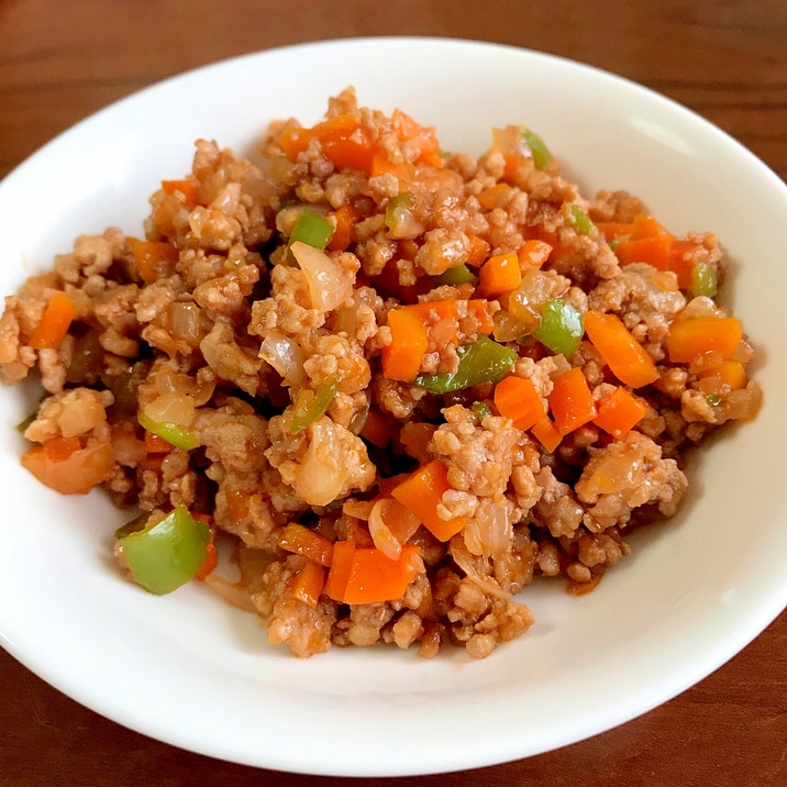 野菜 人参玉ねぎピーマン とひき肉のケチャップ炒め レシピ 作り方 By 水玉模様 楽天レシピ